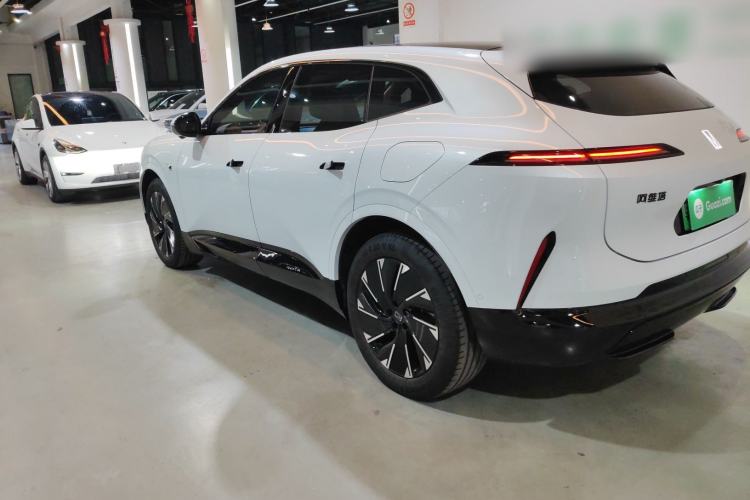 Used  07 2024 Pro+ All-Electric Version
