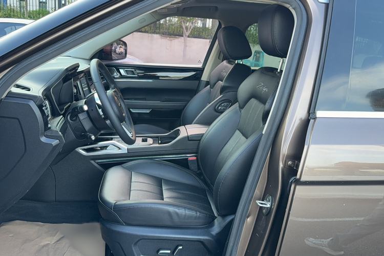 Used Zotye T700 2017 1.8T Dual-Clutch Luxury Model
