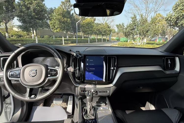 Used Volvo XC60 2020 T5 4x4 Smart & Dynamic Sport Edition