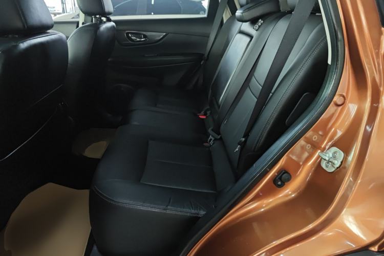 Used Nissan X-Trail 2014 2.5L CVT Leading Edition 4WD