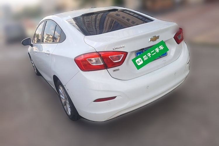 Used Chevrolet Cruze 2017 1.5L Automatic Pioneer Sunroof Edition
