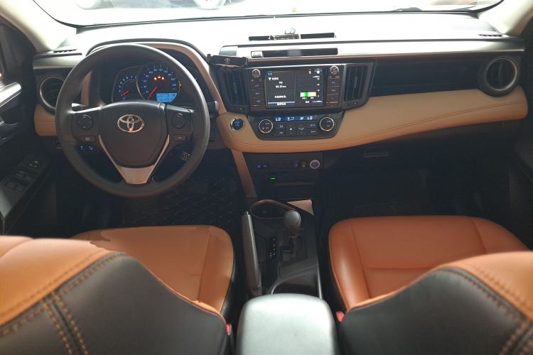 Used Toyota RAV4 2016 2.0L CVT Two-Wheel Drive Fashion Edition China V Standard
