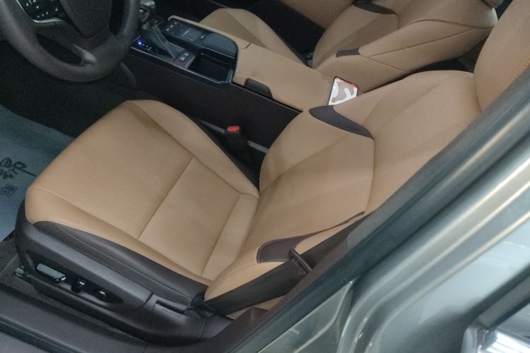 Used Lexus ES 2020 200 Excellence Edition
