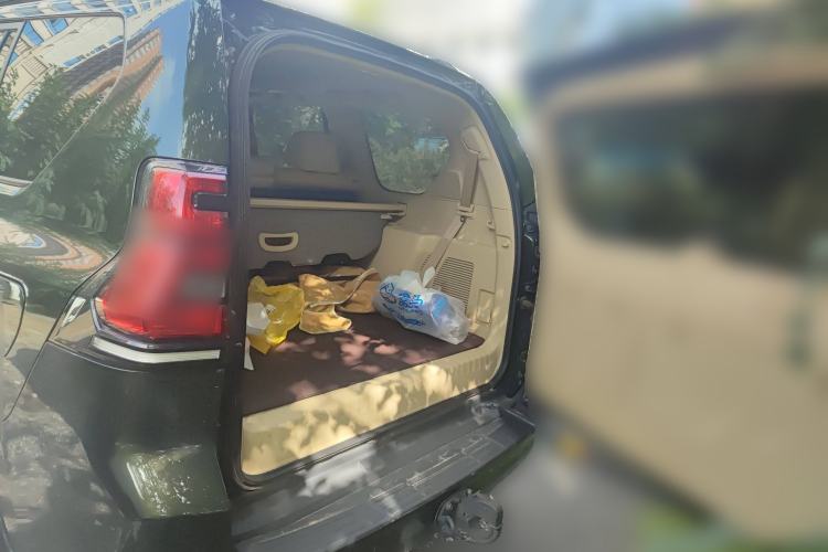 Used Toyota Prado 2014 4.0L Automatic TX-L NAVI
