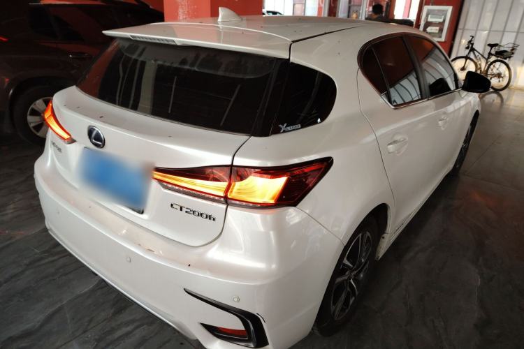 Used Lexus CT 2017 CT200h Elite Edition Solid Color China V Standard
