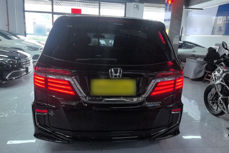 Used Honda Elysion 2019 2.0L Hybrid Supreme Edition
