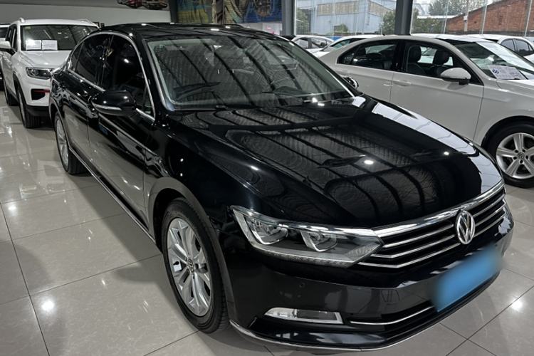 Used Volkswagen Magotan 2018 Facelift 330TSI DSG Luxury Model
