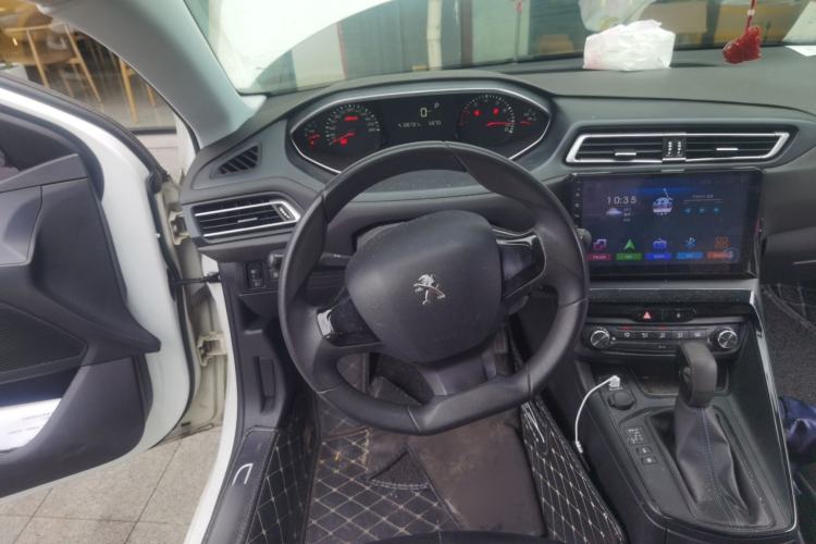 Used Peugeot 308 2016 1.6L Automatic Fashion Edition
