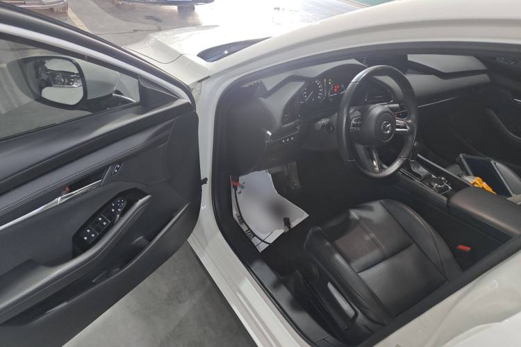 Used Mazda Mazda 3 Axela 2023 2.0L Automatic ZhiXuan Edition
