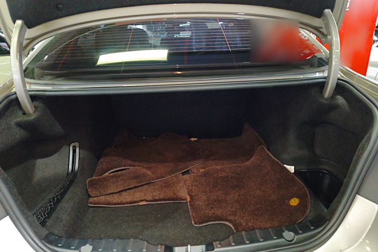 Used BMW 5 Series 2014 525Li Luxury Design Package
