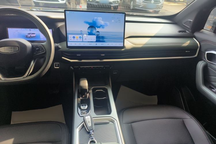 Used Geely Auto Haoyue L 2024 2.0T DCT Flagship Version
