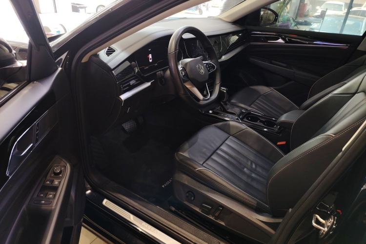 Used Volkswagen Passat 2023 330TSI Starry Elite Edition
