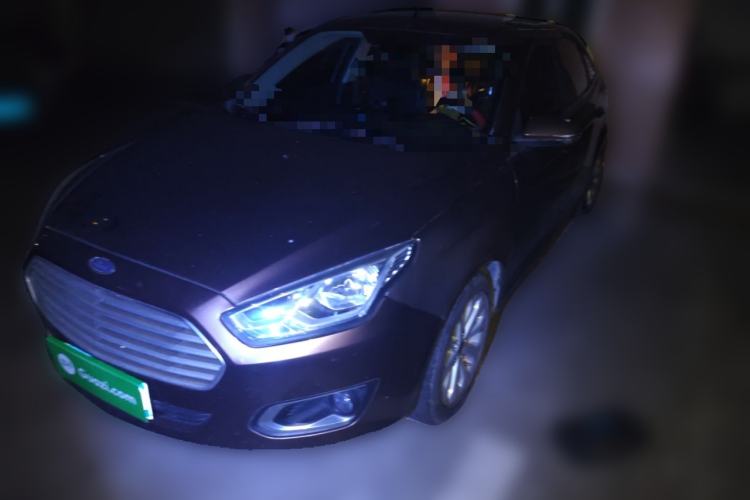 Used Ford Escort 2015 1.5L Automatic Fashion Model