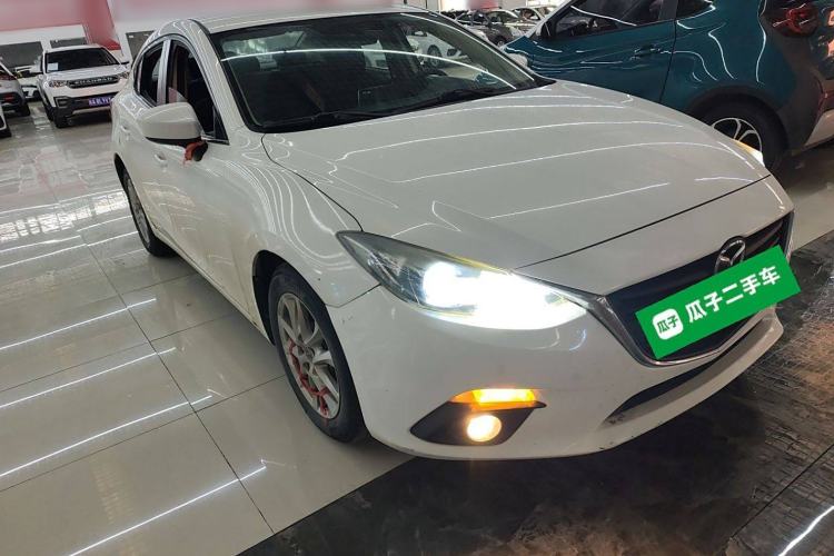 Used Mazda Mazda 3 Axela 2016 Sedan 1.5L Manual Comfort Model
