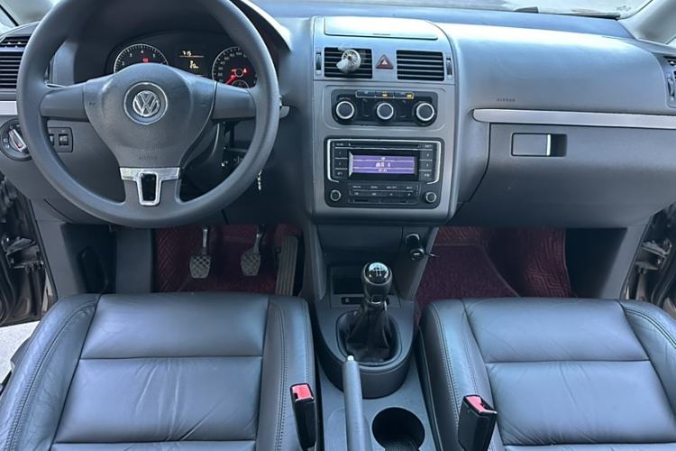Used Volkswagen Touran 2013 1.4T Manual Comfort Edition 5-Seater
