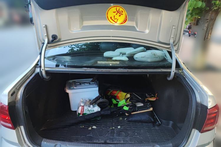 Used Volkswagen Lavida 2015 1.6L Automatic Comfort Edition
