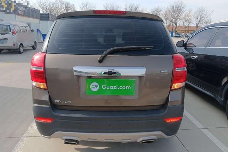 Used Chevrolet Captiva 2017 2.4L 4x4 Flagship Edition 7-Seater
