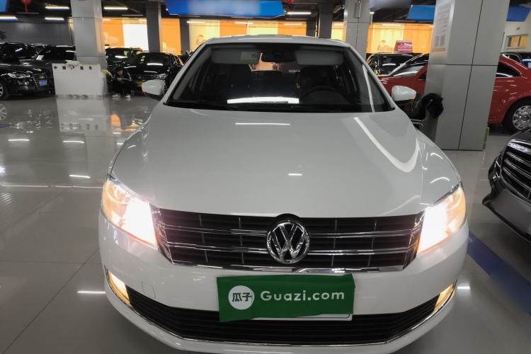 Used Volkswagen Gran Lavida 2013 1.6L Automatic Luxury Model
