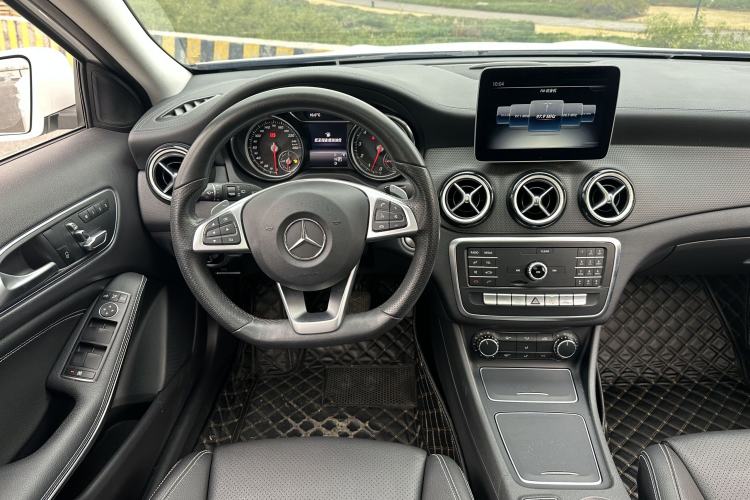Used Mercedes-Benz GLA 2019 GLA 200 Fashion Model
