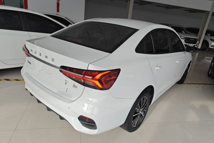 Used Roewe i5 2021 1.5L Manual Platinum Edition
