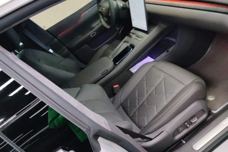 Used Nio ET7 2024 75 kWh Executive Signature Edition
