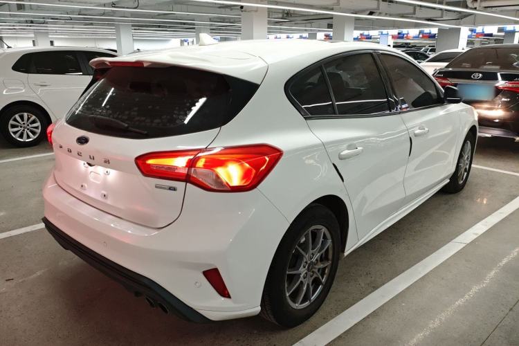 Used Ford Focus 2020 Hatchback EcoBoost 180 Automatic Trend Edition
