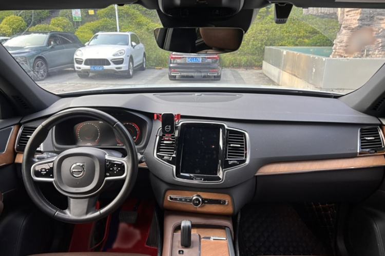 Used Volvo XC90 2021 B6 Zhiyi Luxury Edition 7-Seater
