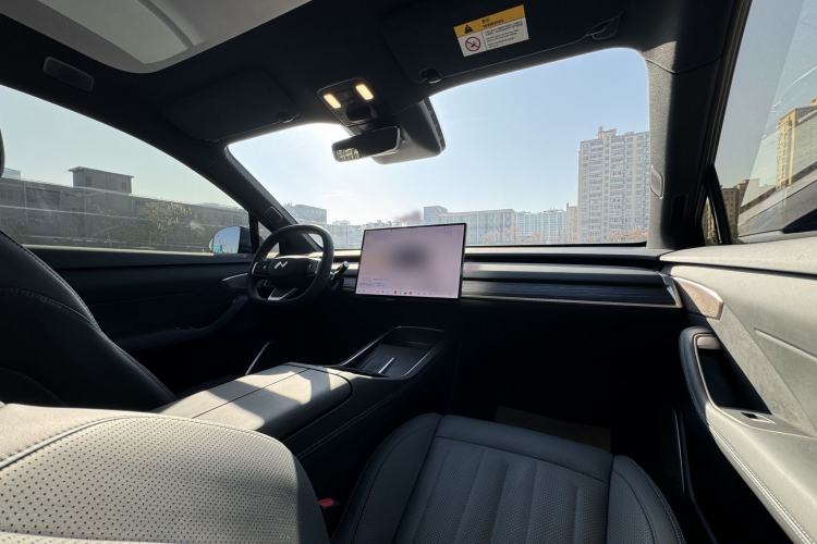 Used ONVO L60 2024 60 kWh Rear-Drive Version
