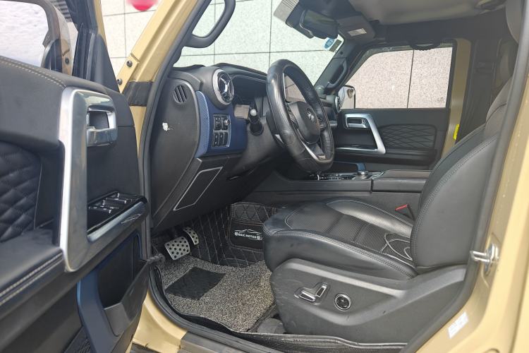 Used  BJ40 2019 2.3T Automatic Four-Wheel Drive Ring the Tower Champion Edition China VI