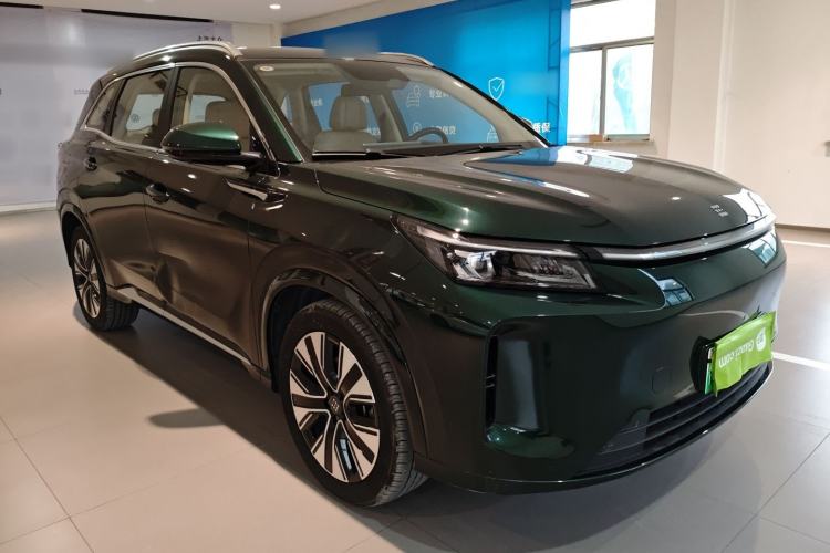 Used  E5 PLUS 2025 165 km Long-Range Version PLUS 7-Seater