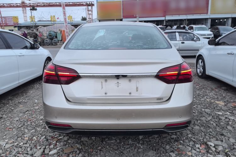 Used Geely Auto Emgrand 2019 Leading Edition 1.5L Manual Luxury Model China VI Standard