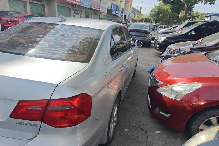 Used Volkswagen Jetta 2015 Value Edition 1.6L Automatic Comfort Version
