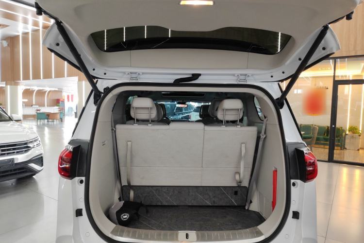 Used Buick GL8 2023 ES Lu Zun Deluxe and Yue Edition
