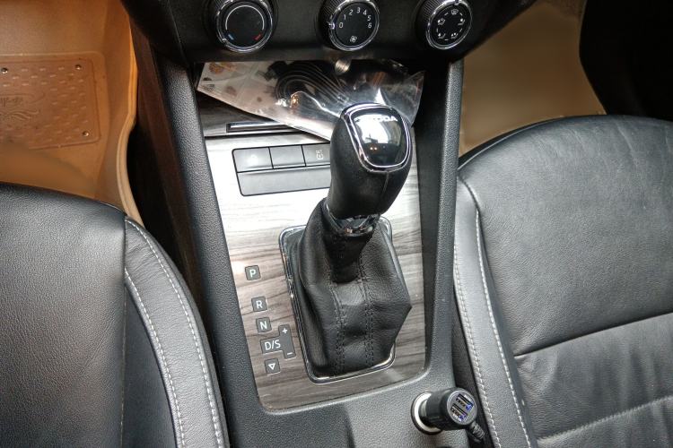 Used Skoda Octavia 2016 1.6L Automatic Smart Drive Edition
