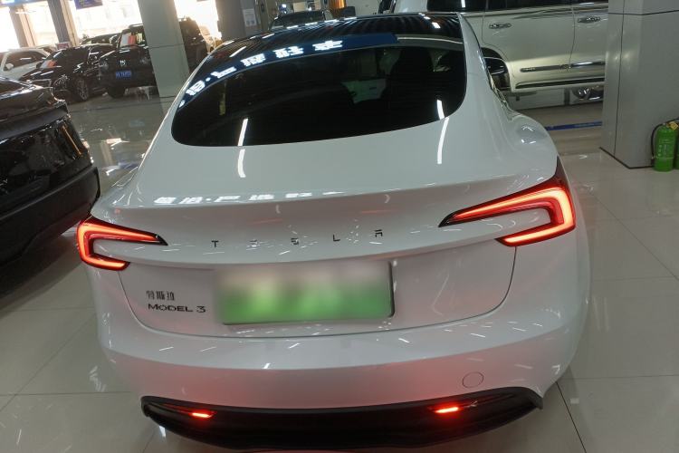 Used Tesla Model 3 2025 Rear-Wheel-Drive Version
