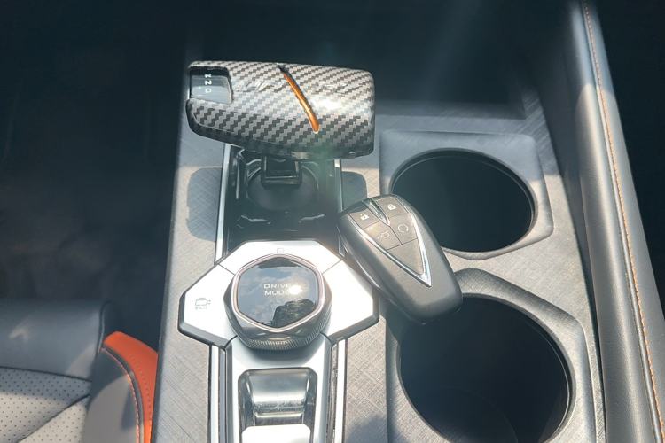 Used Changan UNI-V 2023 1.5T Prestige Model
