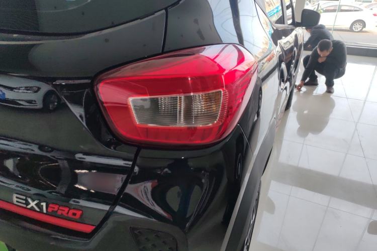 Used Dongfeng NAMMI BOX 2022 Chasing Wind Edition 331 km Standard Model
