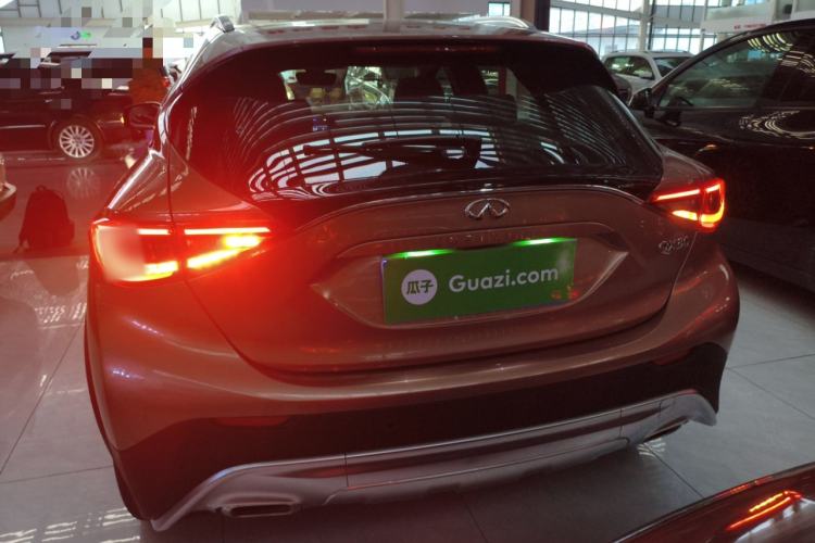 Used Infiniti QX30 2017 2.0T Four-Wheel Drive Sport Edition
