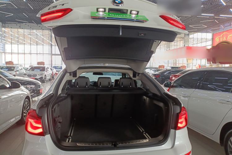 Used BMW 3 Series GT 2018 320i Sport Edition