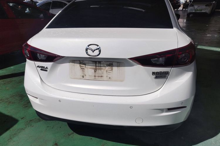 Used Mazda Mazda 3 Axela 2017 Sedan 1.5L Manual Comfort Model Emission Standard China V
