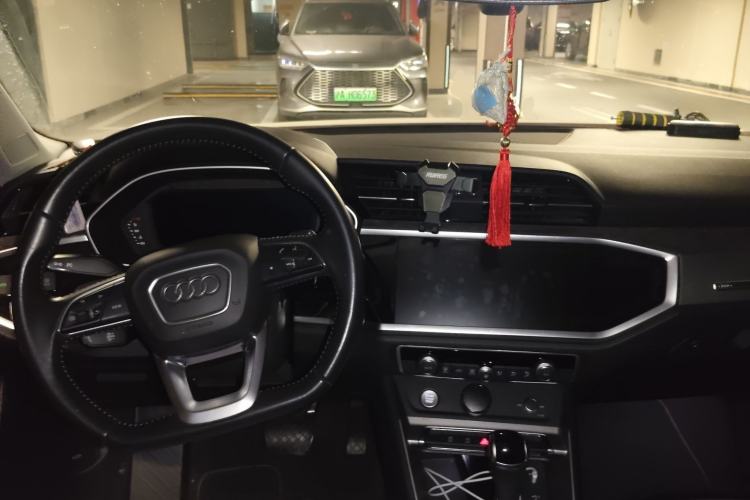 Used Audi Q3 2019 35 TFSI Fashion Dynamic Model