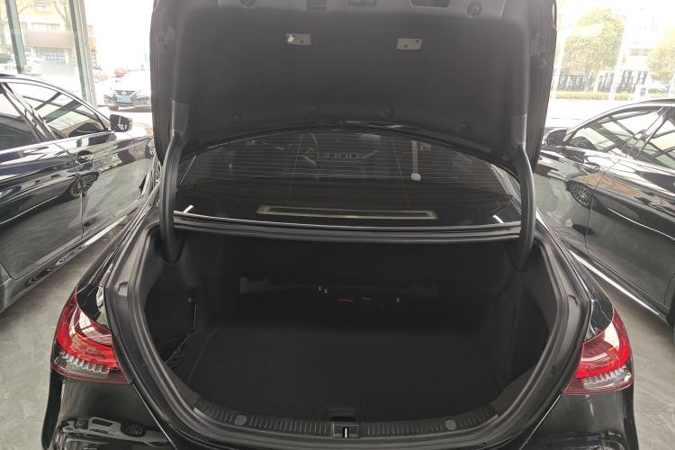 Used Mercedes-Benz E-Class 2022 Second Facelift E 260 L
