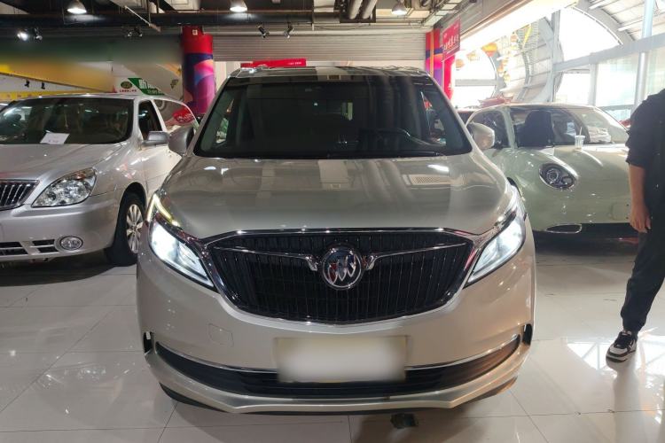 Used Buick GL8 2017 ES 28T Comfort Model China V Standard
