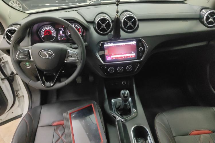 Used Soueast DX3 2018 1.5L Manual Luxury Model
