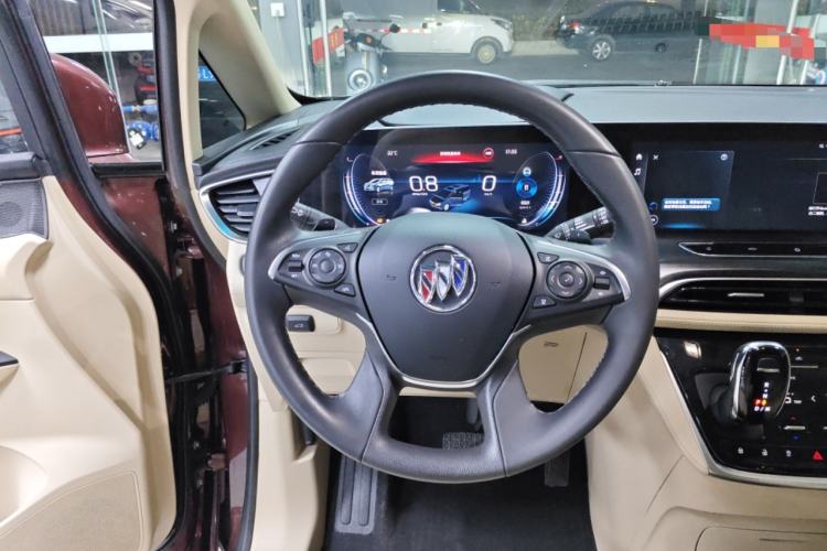 Used Buick GL8 2022 ES Landtrek 653T Luxury Edition