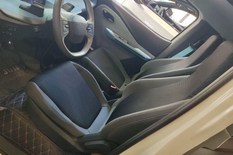 Used Baojun E200 2018 Smart Enjoy Edition
