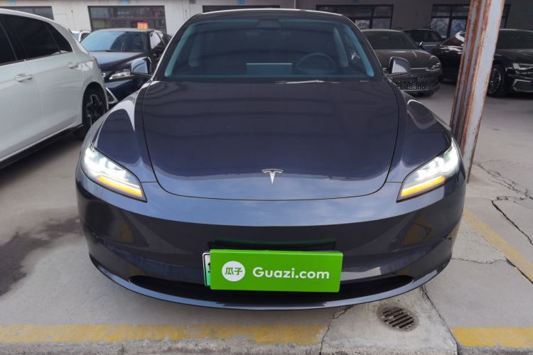 Used Tesla Model 3 2023 Long-Range All-Wheel-Drive Version
