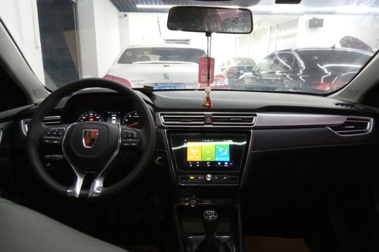 Used Roewe i5 2019 1.5L Manual 4G Connectable Langhao Edition
