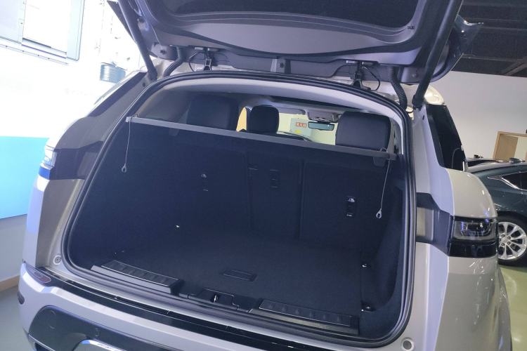 Used Land Rover Range Rover Evoque 2023 Aurora L 249 PS Luxury Edition
