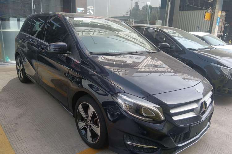 Used Mercedes-Benz B-Class 2017 B 200 Fashion Model
